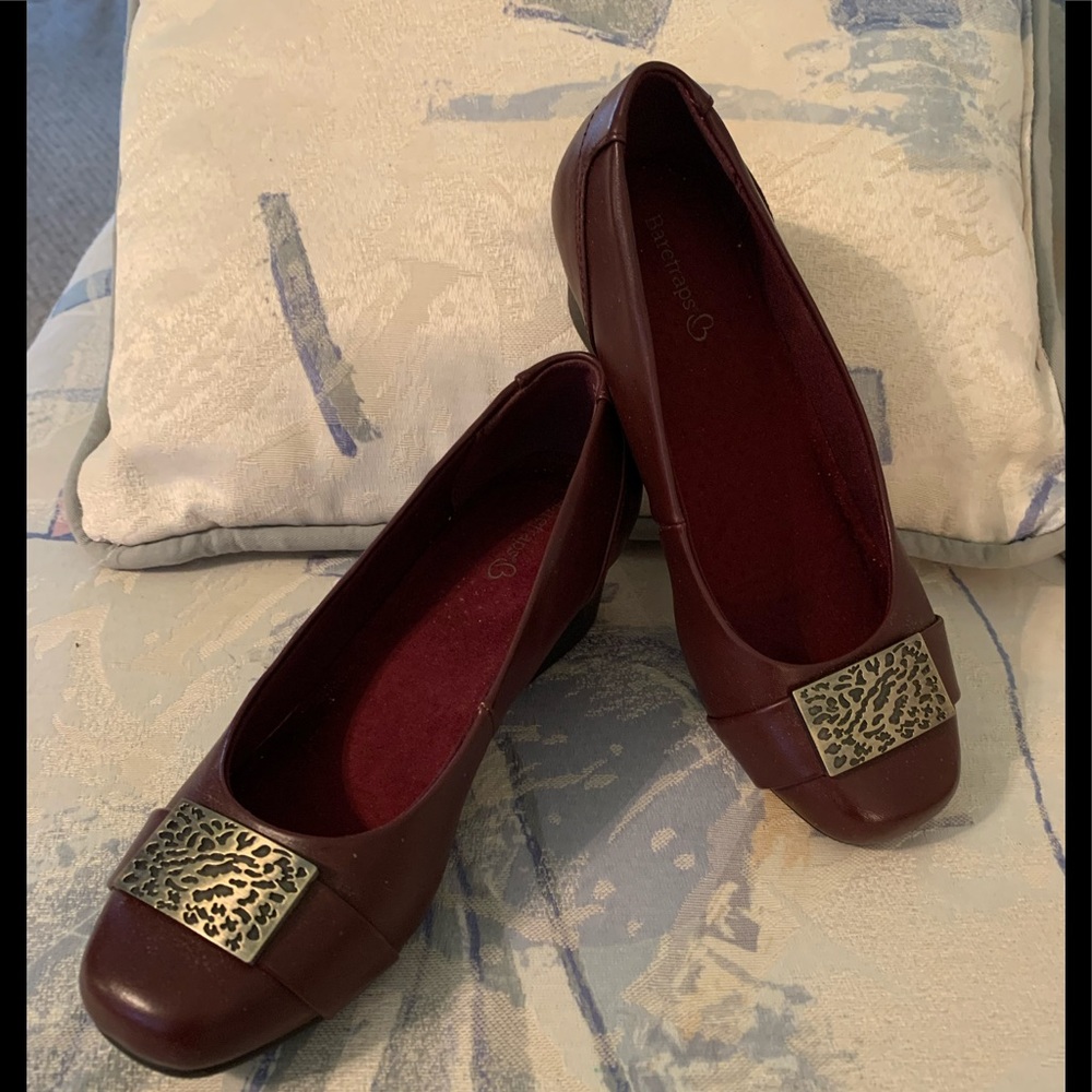 . Baretraps, 2” Heel Burgundy New WOT